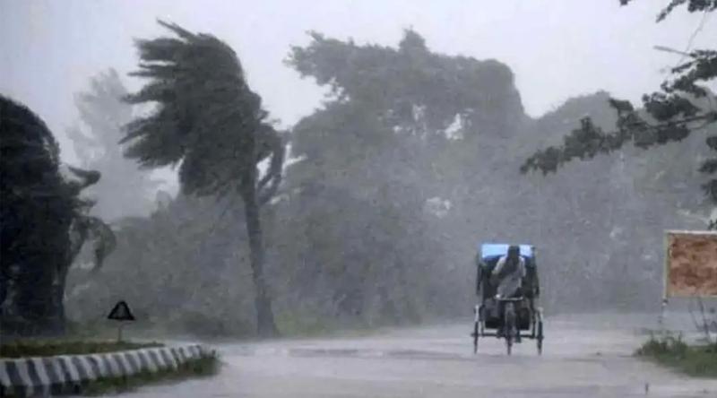 ঢাকায় রাতে ৫০ কিমি বেগে ঝড়ের আভাস