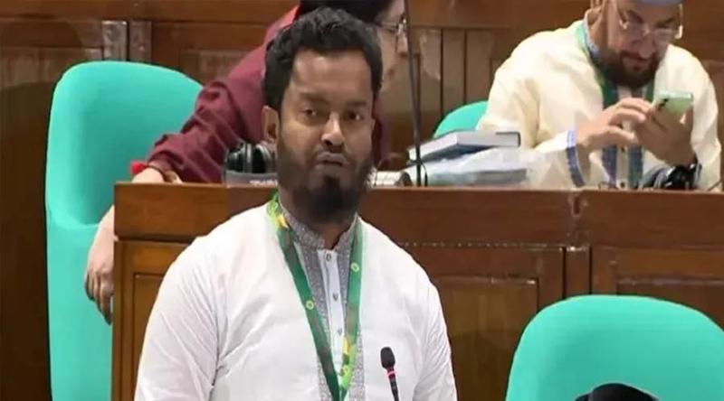 রাষ্ট্রপতির মেরুদণ্ড হয় শক্ত নয় বাঁকা হয়ে গেছে: সংসদে জামায়াত এমপি