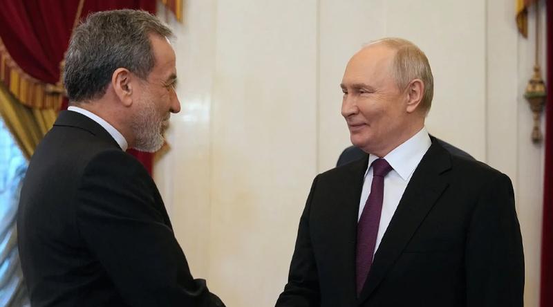 পুতিনের কাছে খামেনির বিশেষ বার্তা পৌঁছে দিলেন ইরানের পররাষ্ট্রমন্ত্রী