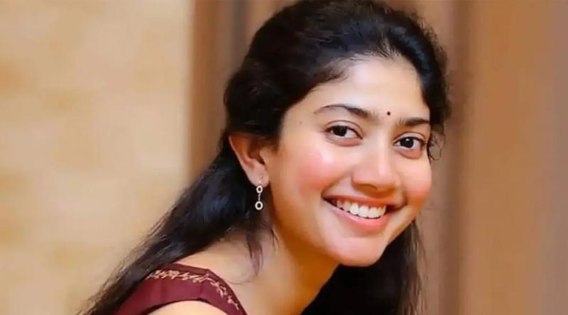 সীতার চরিত্রে সাই পল্লবীকে নিয়ে তুমুল বিতর্ক