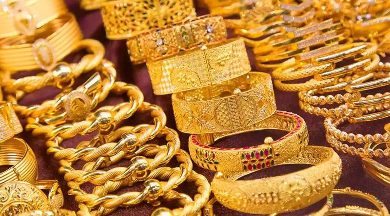 স্বর্ণ কিনবেন? জেনে নিন আজকের বাজারদর