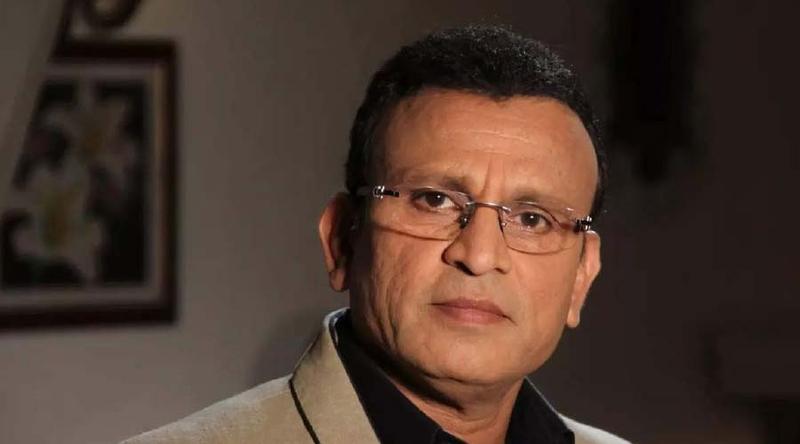 ‘সাত খুন মাফ’-এ চুম্বন বিতর্কে মুখ খুললেন আন্নু কাপুর