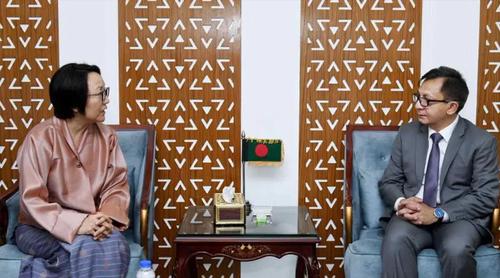 প্রতিবেশী দেশগুলোর মধ্যে বাণিজ্যিক সম্পর্ক জোরদার অপরিহার্য