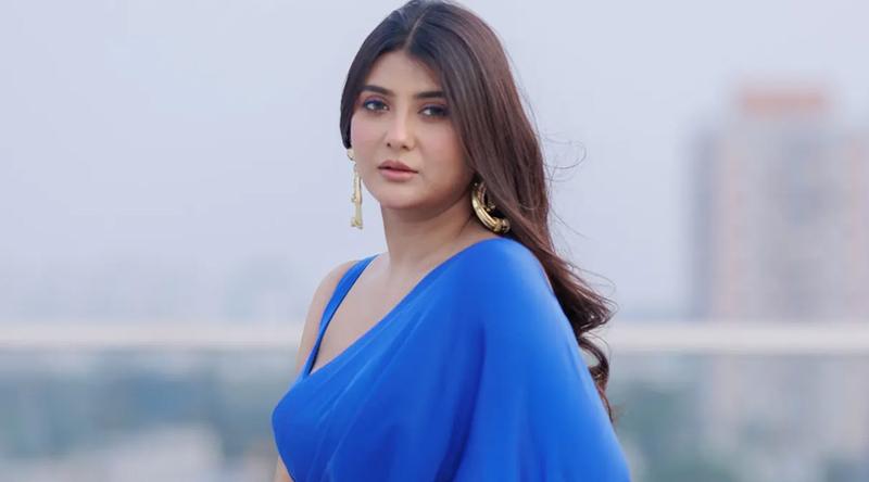 ভোটের প্রচারে উত্তাপ বাড়ালেন পার্নো মিত্র!