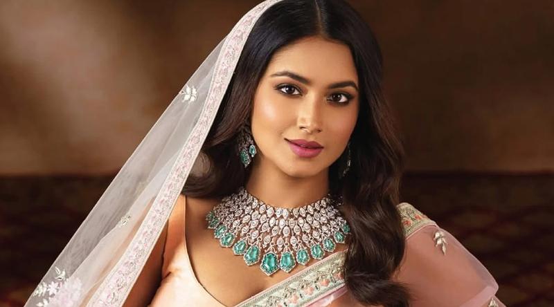 মেকআপের চাপ থেকে কেন বেরিয়ে আসতে চান ফারিণ