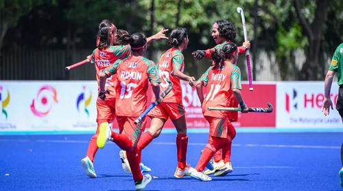 রিয়ার হ্যাটট্রিকে সিঙ্গাপুরকে হারিয়ে ফাইনালে বাংলাদেশ