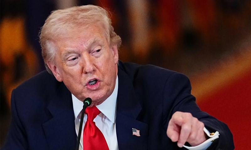 ‘পতনের মুখে’ পড়ে হরমুজ খুলতে চায় ইরান : ট্রাম্প