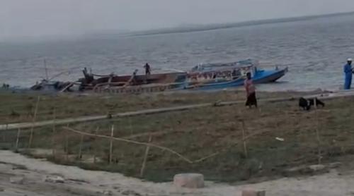 চিলমারীতে অবৈধ বালু উত্তোলন, ঝুঁকিতে নদী রক্ষা বাঁধ