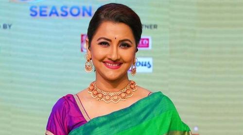 পরিকল্পনা নয় ঘটনাচক্রেই ‘দিদি নম্বর ১’ থেকে রাজনীতিতে রচনা