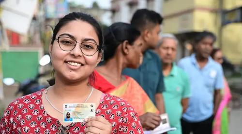 পশ্চিমবঙ্গে দ্বিতীয় দফায় ভোট গ্রহণ শুরু