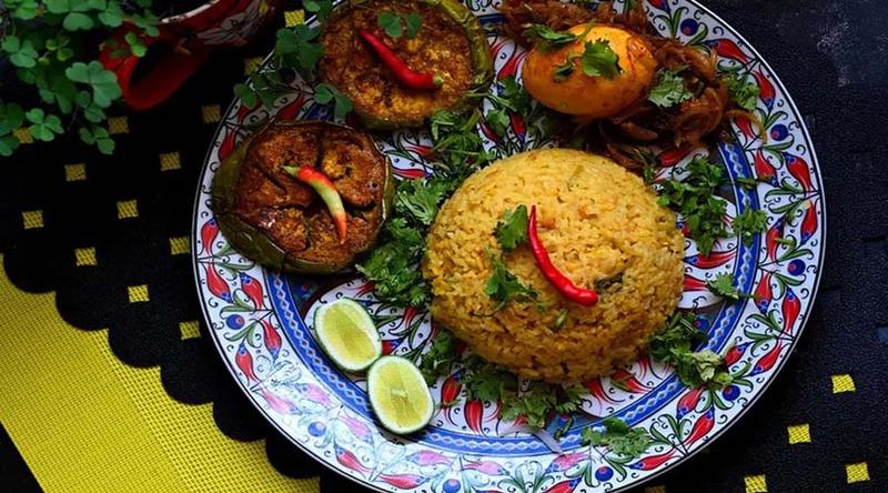 সহজ পদ্ধতিতে তৈরি করুন আচারি খিচুড়ি