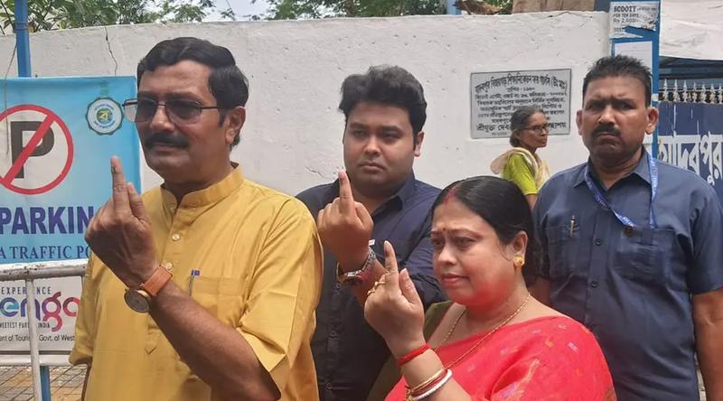 পশ্চিমবঙ্গে দ্বিতীয় ধাপে দুপুর পর্যন্ত ভোট দিলেন ৬১ শতাংশ ভোটার