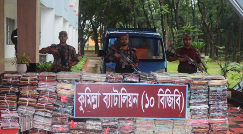 কুমিল্লায় বিজিবির অভিযানে কোটি টাকার ভারতীয় শাড়ি ও থ্রি-পিস জব্দ