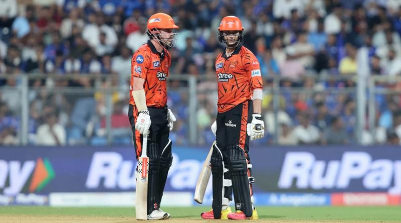 রিকেলটনের সেঞ্চুরি ও হেড-ক্লাসেনের দাপটে ৬ উইকেটে মুম্বাইকে হারাল হায়দরাবাদ