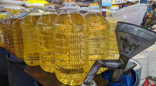 দাম বাড়লেও স্বাভাবিক হয়নি বোতলজাত সয়াবিন তেলের সরবরাহ