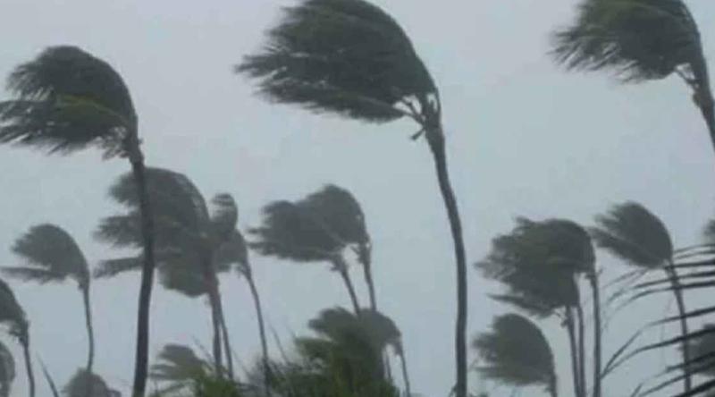 খাগড়াছড়িতে কালবৈশাখীর তাণ্ডব, বিদ্যুতের দেখা নেই ৫ দিন ধরে