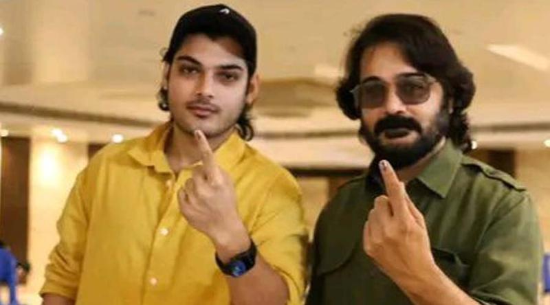 ছেলের প্রথম ভোটে উচ্ছ্বসিত প্রসেনজিৎ