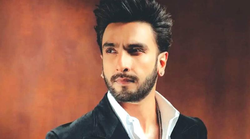 ‘ডন থ্রি’ বিতর্কের পর আরো দুই ছবি ছাড়ছেন রণবীর?