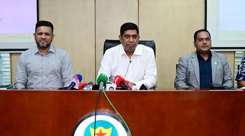 পুলিশের যানবাহনে হামলার সুনির্দিষ্ট গোয়েন্দা তথ্য নেই, সতর্কতা শুধু ‘রিমাইন্ডার’: ডিবি প্রধান