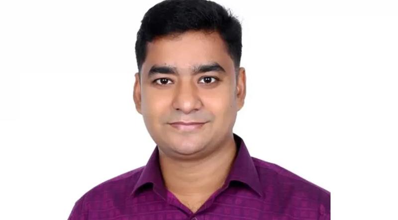 একজন মানসিক ভারসাম্যহীন রোগী রাবি শিক্ষার্থীদের প্রতিনিধিত্ব করছে