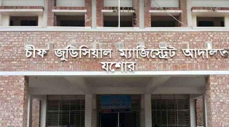 অনলাইন জুয়া ও পর্নোগ্রাফিতে আসক্ত ছেলের বিরুদ্ধে বাবার মামলা