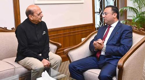 শেখ হাসিনা যেন ভারতের ভূখণ্ড ব্যবহার করে রাজনৈতিক বক্তব্য দিতে না পারে