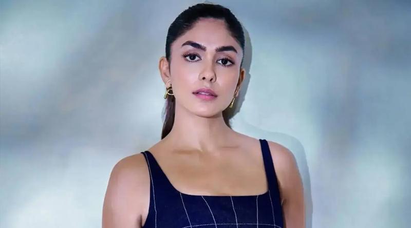 বিকৃত ভিডিও নিয়ে ক্ষুব্ধ ম্রুণাল ঠাকুর