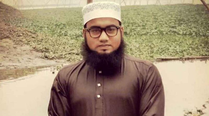 ফিল্মি স্টাইলে চাকু দেখিয়ে কলেজছাত্রীকে ধর্ষণ, ইমাম গ্রেপ্তার