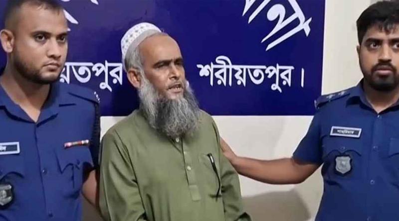 শিক্ষার্থীর ভাইকে পানি আনতে পাঠিয়ে শিক্ষার্থীকে ধর্ষণের চেষ্টা, ইমাম গ্রেপ্তার