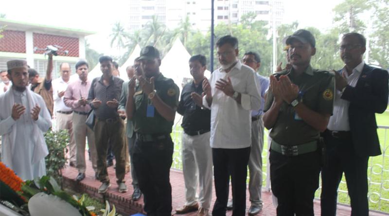 সাবেক নৌপ্রধান মাহবুব আলী খানের মৃত্যুবার্ষিকীতে ডিএনসিসির শ্রদ্ধা নিবেদন