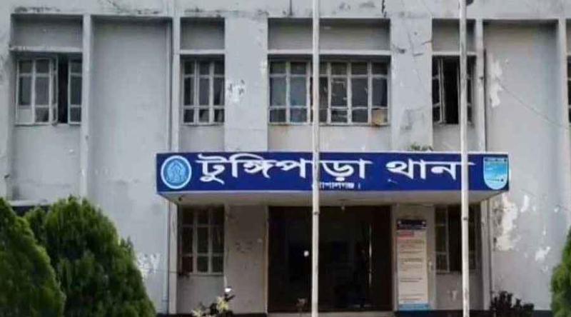 টুঙ্গিপাড়ায় ‘৩৬ জুলাই’ স্মারক তোরণে আগুনের ঘটনায় মামলা