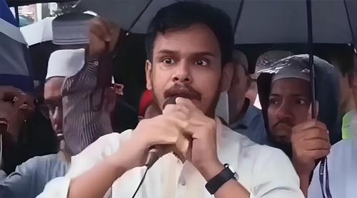 ‘পুলিশকে পিটিয়ে রক্তাক্ত করেছি এ দৃশ্য কি আপনারা দেখেননি’, সমাবেশে এনসিপি নেতা