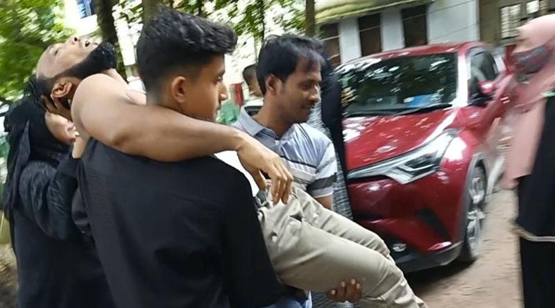 বিয়েবাড়িতে খাবার নিয়ে বর ও কনেপক্ষের সংঘর্ষে আহত ১০