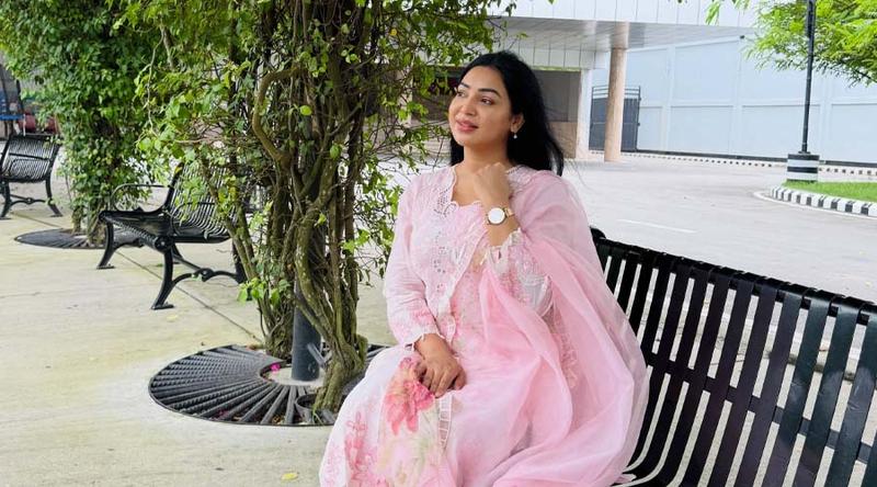 ব্যক্তিজীবন নিয়ে রহস্যময় বার্তা প্রভার
