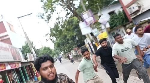 মাগুরায় ছাত্রদলের ধাওয়া খেয়ে থানায় আশ্রয় নিলেন শিবির নেতাকর্মীরা