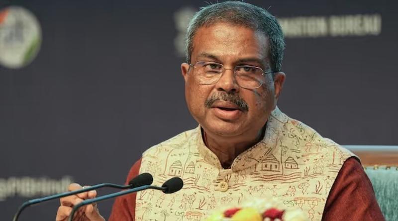 শিক্ষামন্ত্রীর দায়িত্ব ছাড়ার কারণ জানালেন ধর্মেন্দ্র প্রধান