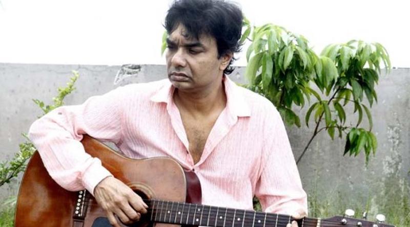 দীর্ঘ ৫ বছর পর আবারও সিনেমার গানে ফিরলেন আগুন
