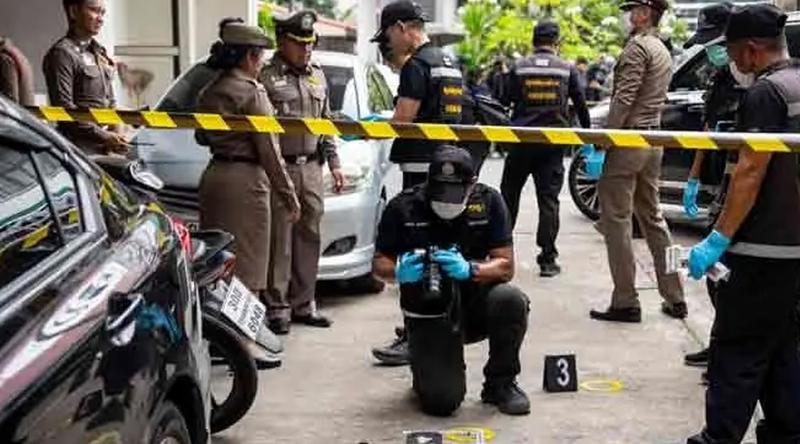 সরকারি কর্মকর্তাকে গুলি চালিয়ে হত্যা করলেন সাবেক এমপি