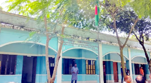 রংপুরের পীরগঞ্জে এসএসসি পরীক্ষায় শতভাগ ফেলের দায় সিসি ক্যামেরার ওপর চাপালেন শিক্ষক