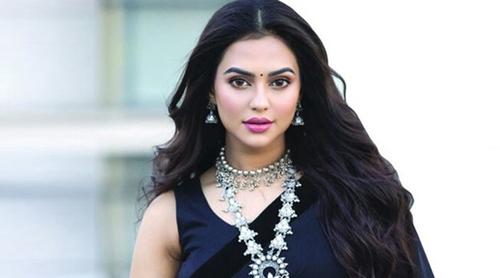 সামান্য বিষয়েও শিল্পীদের আদালতে টানা নিয়ে ক্ষোভ প্রকাশ ফারিয়ার