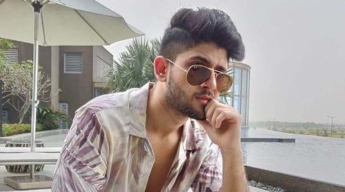 ৫ বছর পর ‘বেপরোয়া’ নিয়ে বড় পর্দায় ফিরছেন আদৃত
