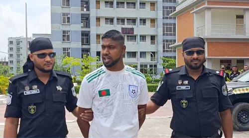 ‘আমার বাপেরে ১৫ জনে মিইল্লা কোপাইছে আর আমরা দুই ভাইয়ে ওরে কোপাইছি’