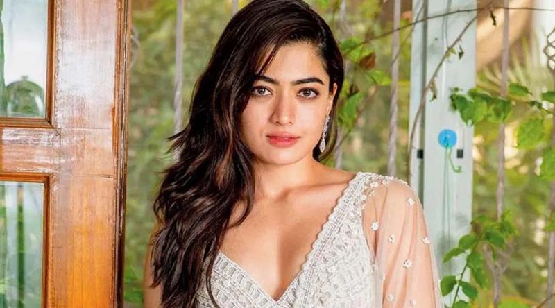 শুটিংয়ে আঘাত পেয়ে আপাতত ঘরবন্দি রাশমিকা