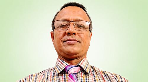তিন দিনের ছুটি নিয়ে ৪ বছর ধরে যুক্তরাষ্ট্রে বসবাস করছেন সরকারি স্কুলের প্রধান শিক্ষক