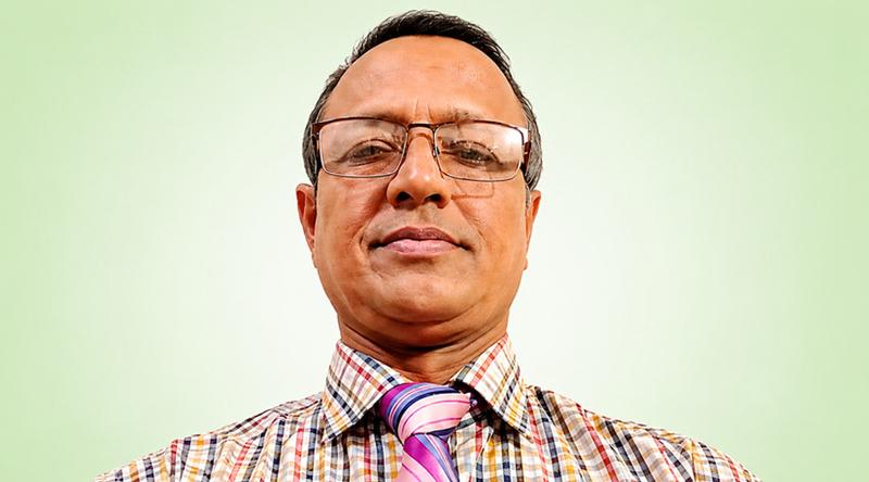 তিন দিনের ছুটি নিয়ে ৪ বছর ধরে যুক্তরাষ্ট্রে বসবাস করছেন সরকারি স্কুলের প্রধান শিক্ষক