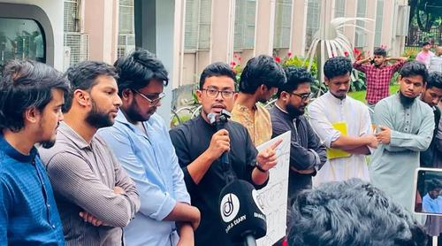 ঢাবি প্রশাসনের তদন্ত কমিটি মানে একটা মুলা ঝুলানো: সাদিক কায়েম