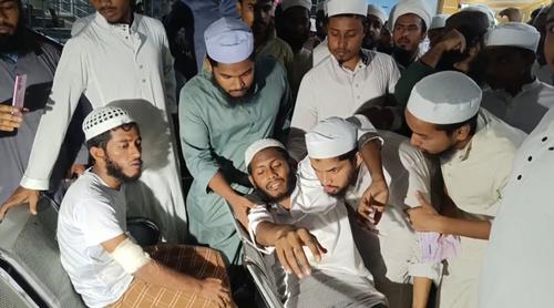 ব্রাহ্মণবাড়িয়ায় উচ্চস্বরে গান বাজানোকে কেন্দ্র করে সংঘর্ষ, পুলিশ-ছাত্রসহ আহত ৩০
