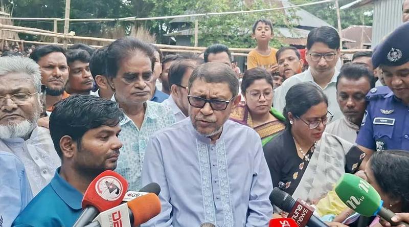 ব্যাঙের ছাতার মতো গড়ে ওঠা ক্লিনিক বন্ধে কঠোর ব্যবস্থা: স্বাস্থ্যমন্ত্রী