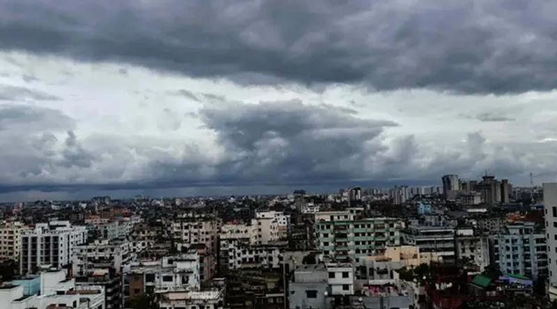 ঢাকার আকাশ আংশিক মেঘলা, দিনের তাপমাত্রা কমার আভাস