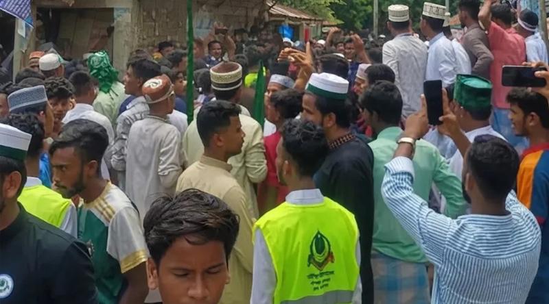 বাঁশখালীতে ঈদে মিলাদুন্নবীর মিছিলে বাধার অভিযোগ
